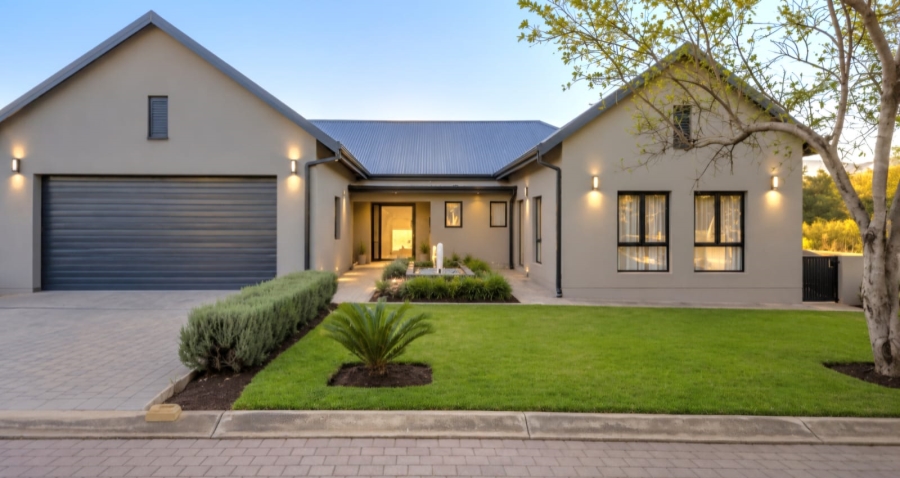 3 Bedroom Property for Sale in Meerhof North West